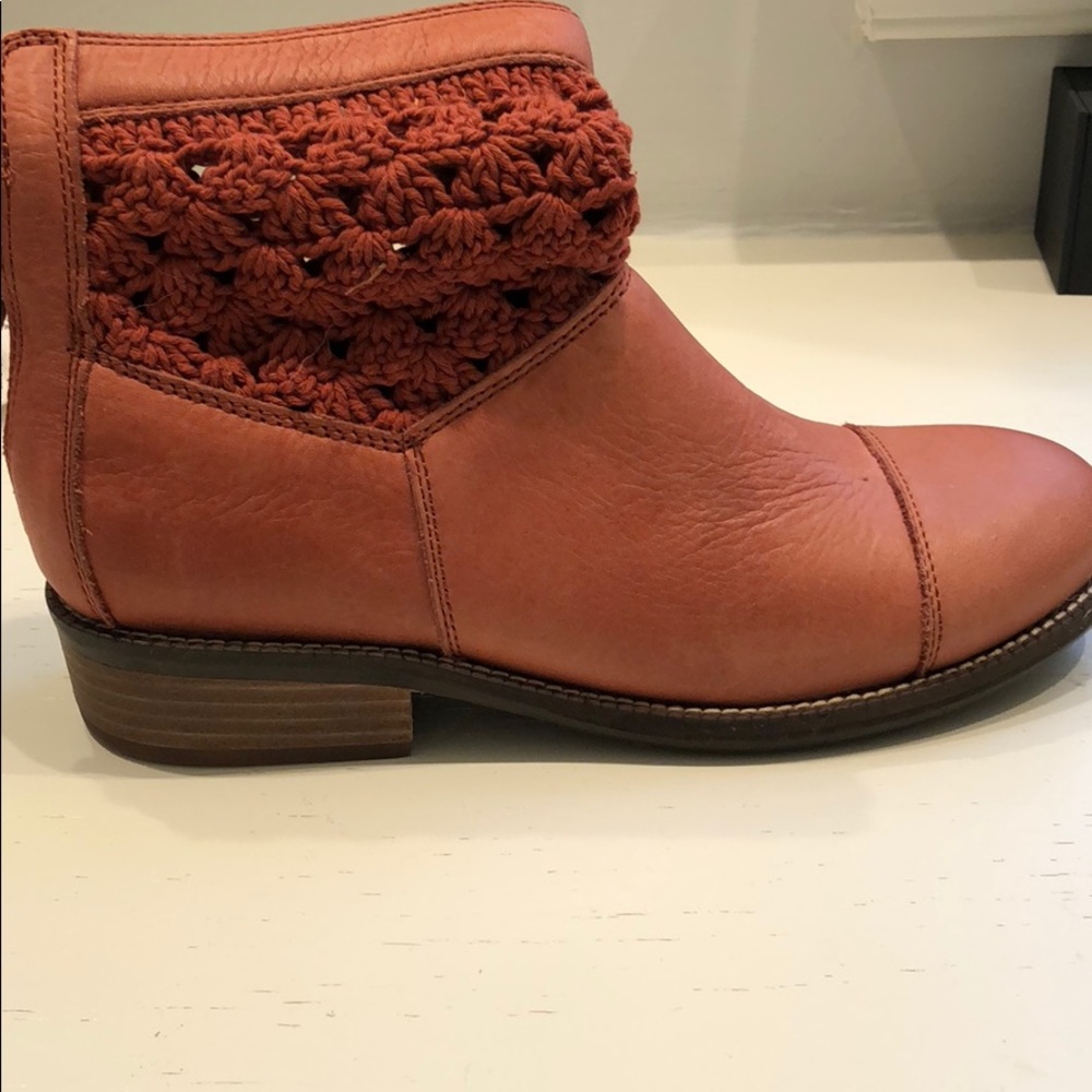 New, never worn crochet booties